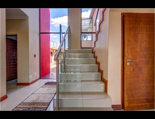 4 BEDROOM HOUSE FOR SALE IN GLEN EAGLE ESTATE